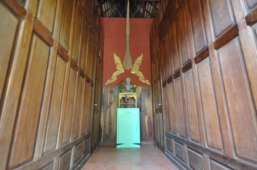 Ayutthaya Bouchic Hostel Exterior foto